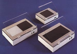 トランスイルミネーター